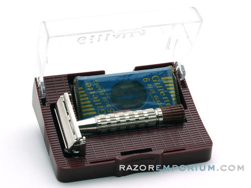 1959 E1 Gillette Heavy Red Tip DE Super Speed Safety Razor w/ Case, Instructions, & Blade Bank