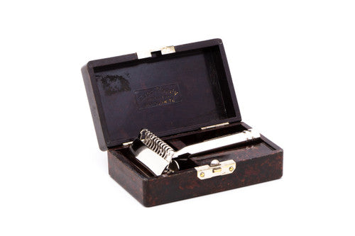 Ever Ready 1912 Style Single Edge Safety Razor in Mahoganite Box