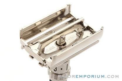 1970 Gillette Super Adjustable 109 Safety Razor P3