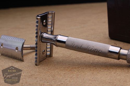 Eclipse Red Ring Double Edge Safety Razor in Case