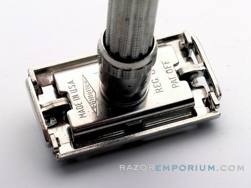 1962 H1 Gillette Slim Adjustable DE Safety Razor Nickel w/ Gold Case & Blade Bank
