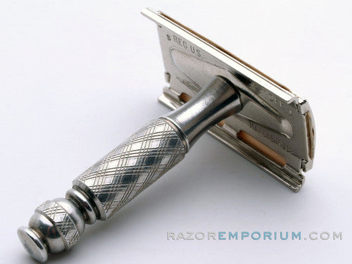 1972 S1 Gillette Ball End Tech Travel Spiral Handle Razor w/ Case