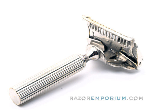 1940's Gem 1912 Style Single Edge Safety Razor w/ Metal Case & Blade Bank