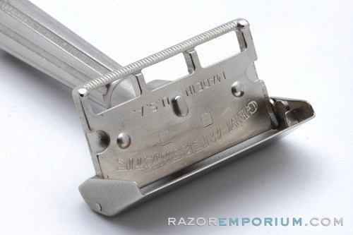 1930's Gem Micromatic Closed Comb SE Safety Razor | Factory Nickel Revamp
