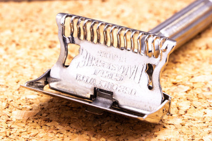 1930s Gem 1912 Damaskeene Single Edge Safety Razor | Factory Nickel Revamp