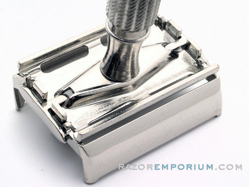 1950's Gillette No. 58 DE Safety Razor w/ Red Case & Blades | Made in England