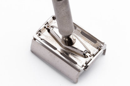 1953 Gillette Super Speed Double Edge Safety Razor in Blue Case Y3