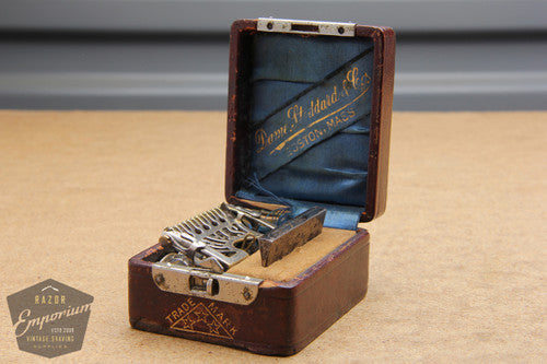Kampfe Bros. 1900's Star New Model SE Safety Razor - Dame Stoddard & C ...