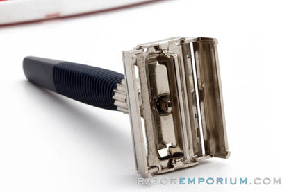 1967 Gillette Slim Twist TTO DE Safety Razor Set