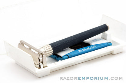 1960's Gillette Slim Twist Double Edge Safety Razor in Plastic Case