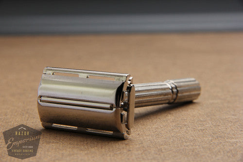 Gillette 1966 Slim Adjustable DE Safety Razor -- L1