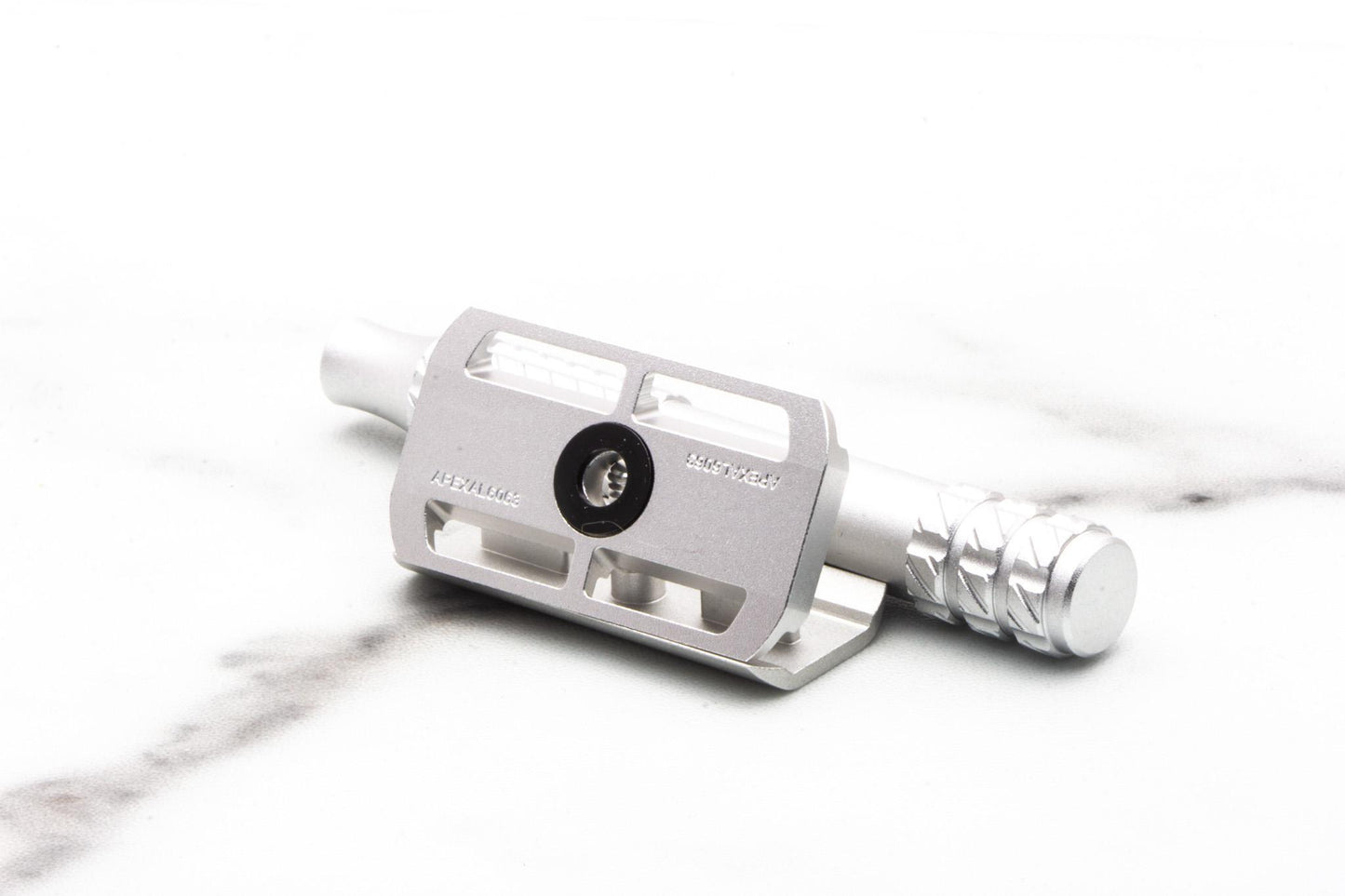 Ayslworth Razor | APEX-AL Double Edge Safety Razor - Aircraft Silver Predator