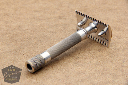 Gillette 1920 Single Ring Old Type Set in Metal Case w/ Blade Banks