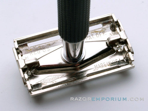 1967 M3 Gillette Black Handle Super Speed Safety Razor