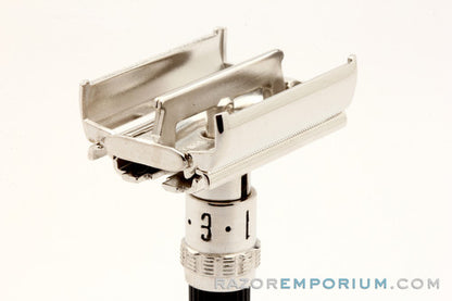 1970 P1 Gillette Short Handle Super Adjustable 84mm DE Safety Razor