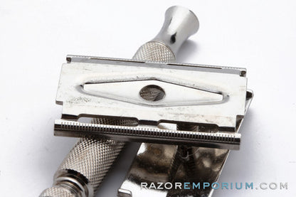 1969 Gillette Ball End Tech Safety Razor O3