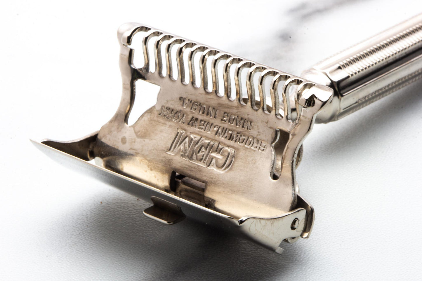 1920's Gem Single Edge Safety Razor Set in Metal Case | Original Condition