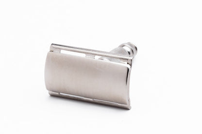 1951 Gillette Travel Tech DE Safety Razor W1