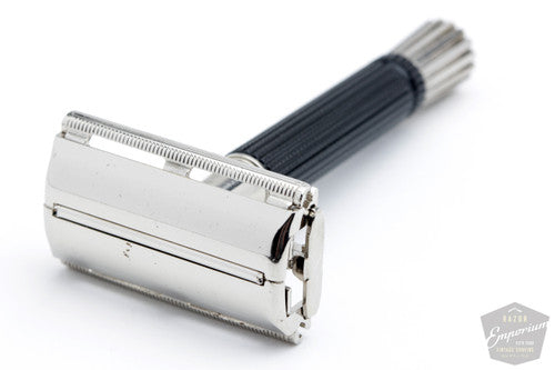 1975 Gillette V2 Black Handle Super Speed Safety Razor