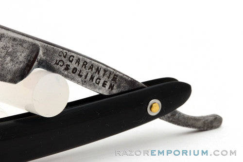 4/8" Garantie 52 Barber's Notch Straight Razor | Solingen, Germany