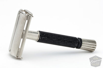 1976 Gillette W4 Black Handle Super Speed Safety Razor Set