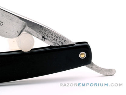 5/8" C.W. Hackett Hardware Co. St. Paul Minn. Straight Razor | England