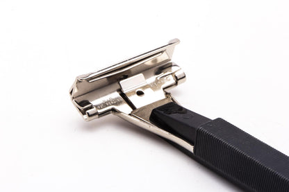 1960's Schick Black Handle Single Edge Injector Safety Razor | Original Condition