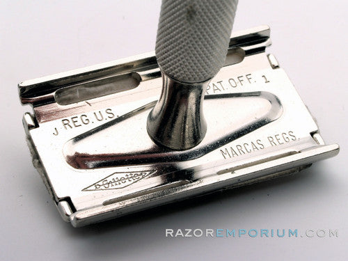 1964 J1 Gillette Ball End Tech 3 Piece Safety Razor |