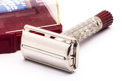 1950's British Gillette Heavy Red Tip DE Super Speed Safety Razor w/ Case & Blade Bank | Made in England