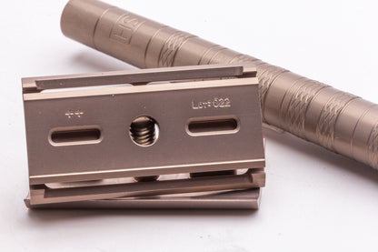 NEW Henson Shaving AL13 Double Edge Safety Razor - Medium