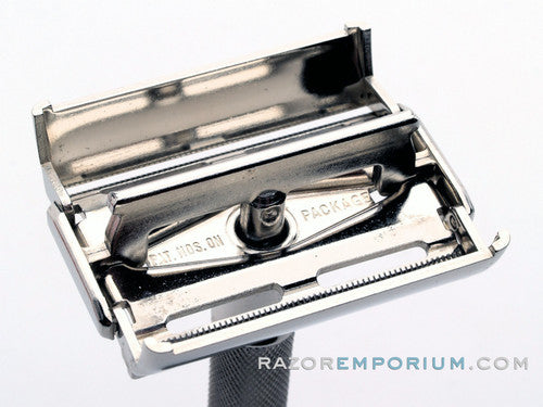 1940's Super Speed DE Safety Razor w/ Original Red Case & Blades
