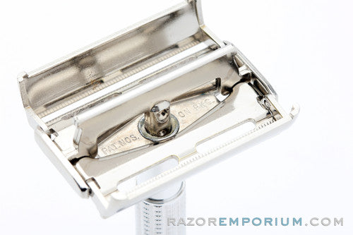 1957 Gillette Blue Tip Light DE Super Speed Razor C2