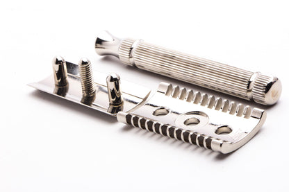 Fattip | Piccolo Chrome Three Piece Double Edge Safety Razor