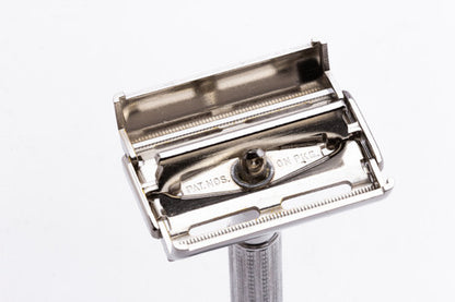1957 Gillette Blue Tip Light DE Super Speed Razor C1