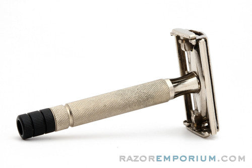 1951 W3 Gillette Black Tip Double Edge Super Speed Safety Razor