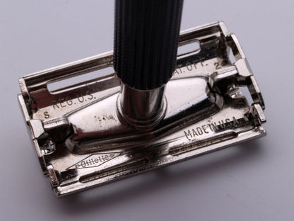 1972 S2  Gillette Black Handle Super Speed Safety Razor