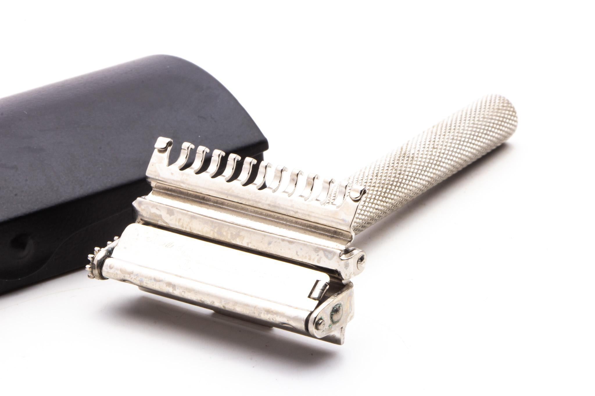 1930's Valet Auto-Strop Razor Set With Case & Blades | Original Condit ...