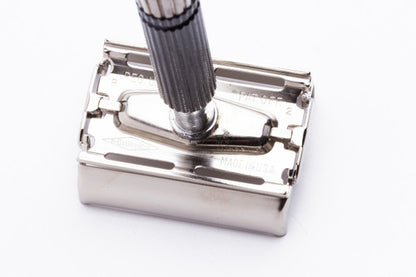 1971 Gillette Black Handle Super Speed Safety Razor R2