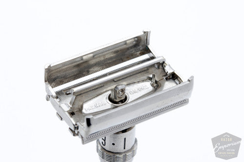 1969 Gillette O2 Super Adjustable 109 Safety Razor