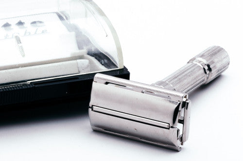 1959 Gillette Fatboy Adjustable Double Edge Razor Set E4