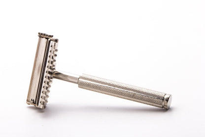 1930's Valet Auto-Strop Razor Set With Blue Tin Case  | Original Condition