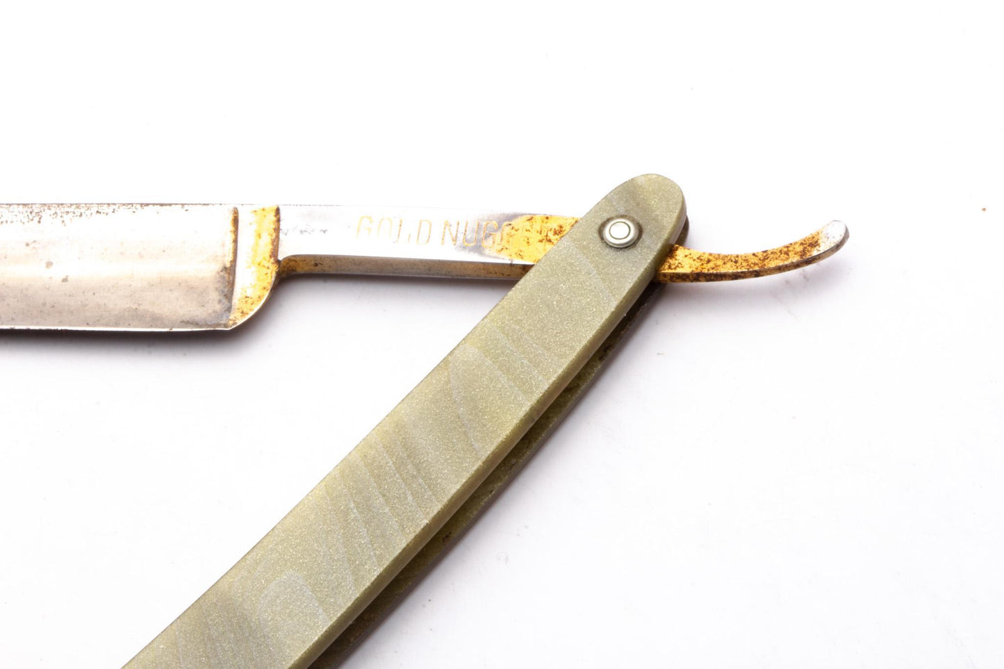 5/8" Gold Nugget W.R Case & Sons Classics on Clearance Straight Razor