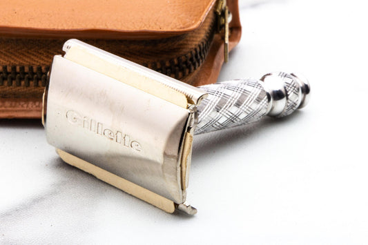 1966 L2 Gillette Ball End Travel Set with Spiral Handle and Leather Case | Original Condition