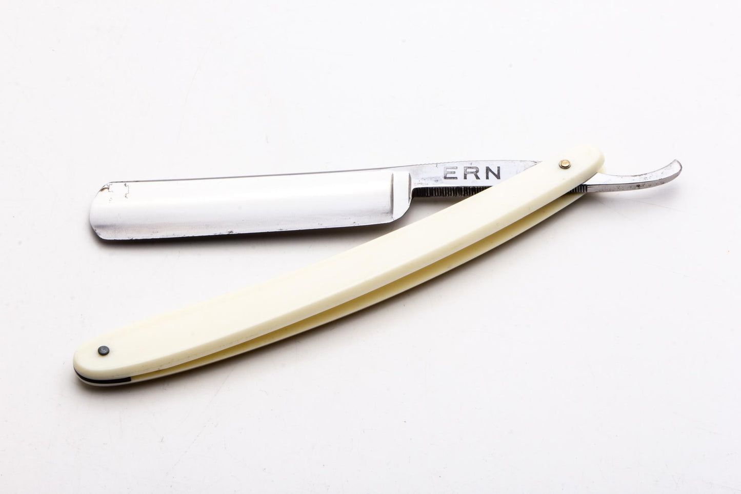 5/8" Ern Vintage Restored Straight Razor