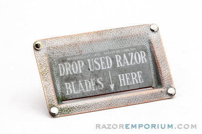 Vintage Shave Den Used Blade Drop