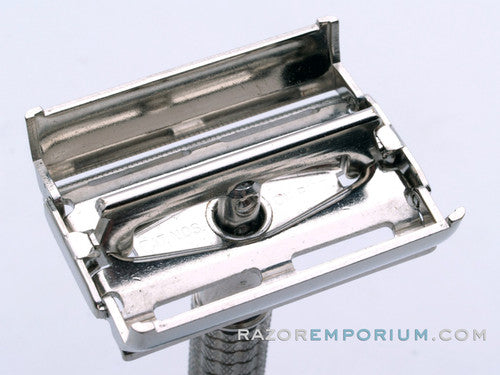 1965 K4 Gillette Flare Tip Super Speed DE Safety Razor