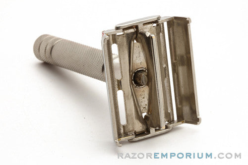 1950s Gillette British HD Double Ring 500 Rocket Safety Razor Set
