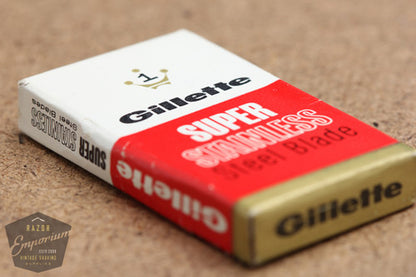 Gillette 1968 Tech Travel DE Safety Razor N2 Marcas Regs W Gold Case