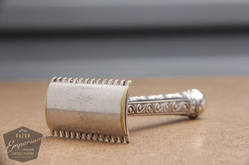 Gillette 1910's Basketweave Pocket Edition - Old Type Spiral (DE) Razor Travel Set
