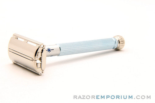 1962 H4 Gillette Blue Star Lady Gillette Set w/ Case & Blade Bank
